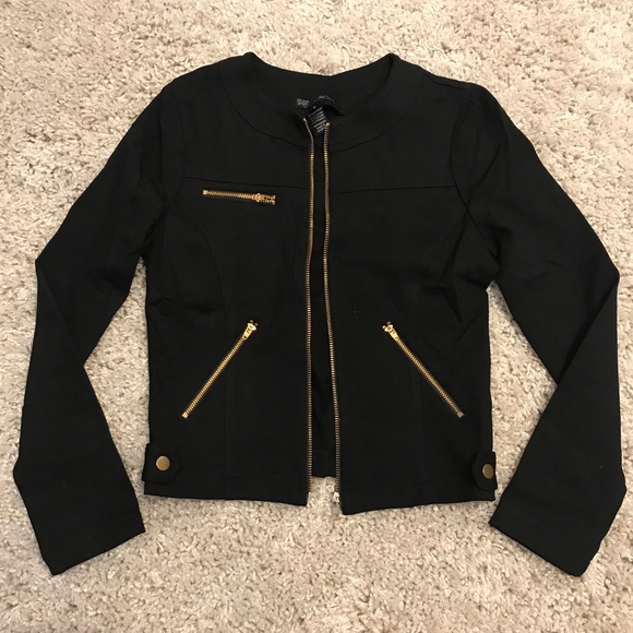 Black fitted Jacket. - Picture 2 of 3